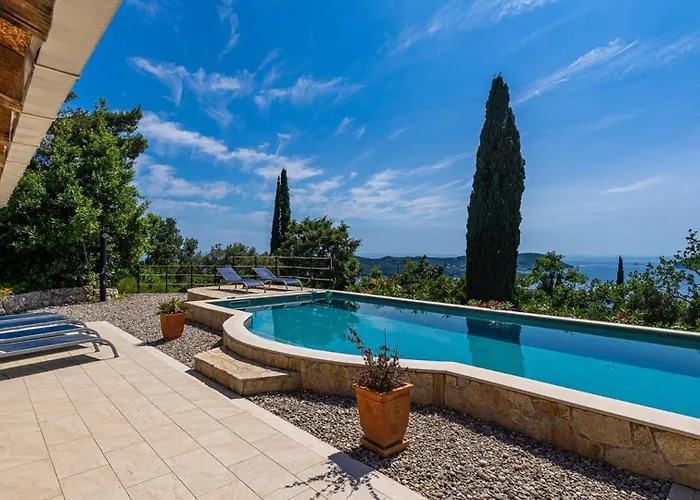 Grand View Orasac By Guide *
